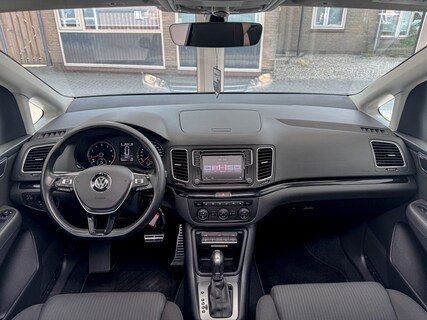 Volkswagen-Sharan