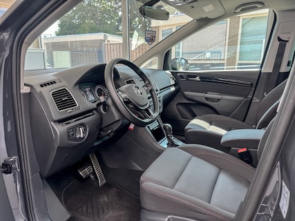 Volkswagen-Sharan