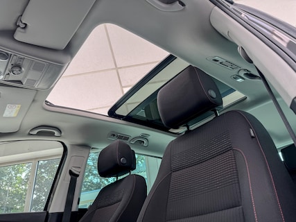 Volkswagen-Sharan