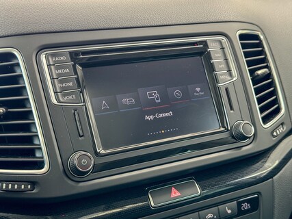 Volkswagen-Sharan