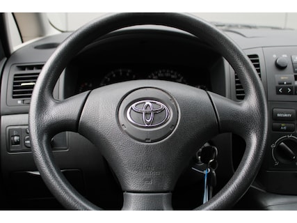Toyota-Corolla Verso