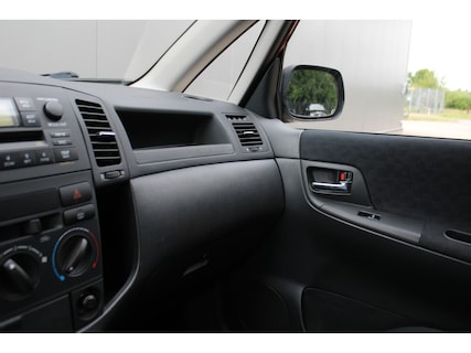 Toyota-Corolla Verso