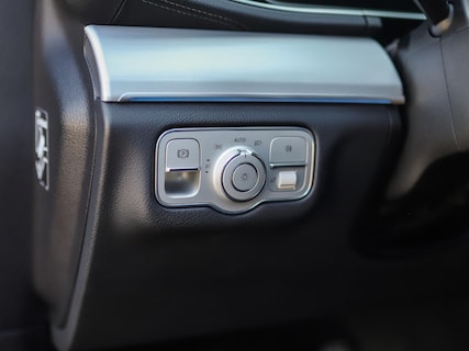 Mercedes-Benz-GLS