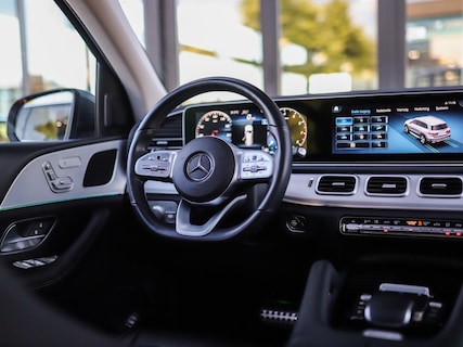 Mercedes-Benz-GLS