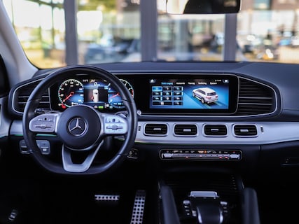 Mercedes-Benz-GLS