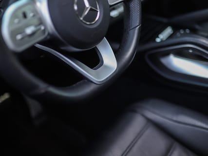 Mercedes-Benz-GLS