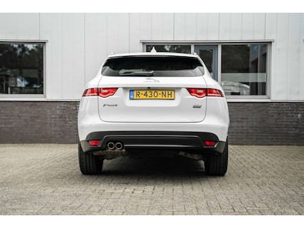 Jaguar-F-Pace