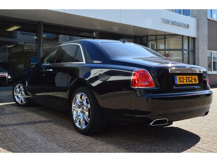 Rolls-Royce-Ghost