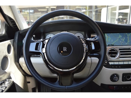 Rolls-Royce-Ghost