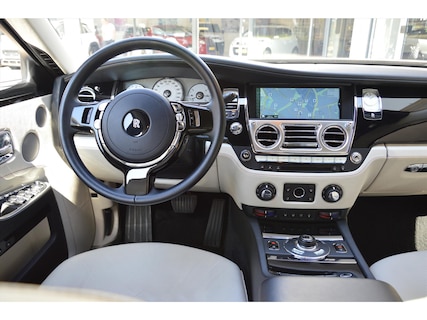 Rolls-Royce-Ghost