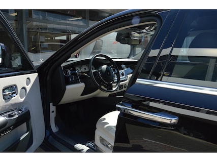 Rolls-Royce-Ghost