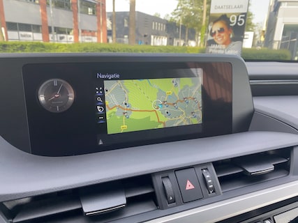 Lexus-ES