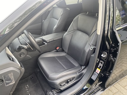 Lexus-ES