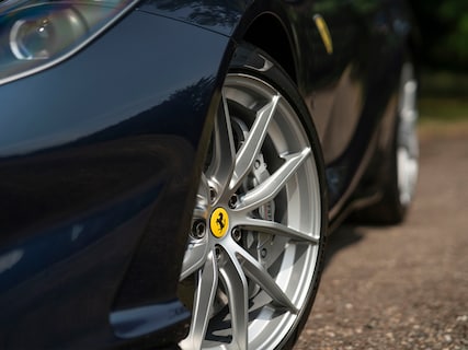 Ferrari-812 Superfast