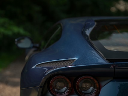 Ferrari-812 Superfast