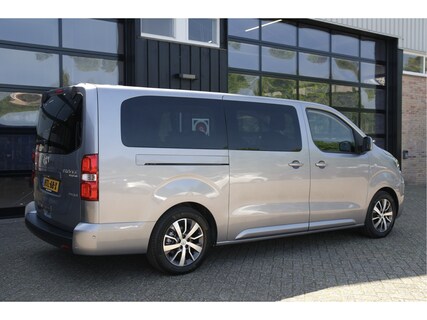 Peugeot-e-Traveller