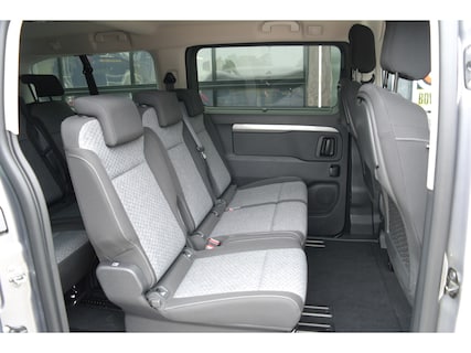 Peugeot-e-Traveller