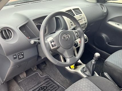 Toyota-Urban Cruiser