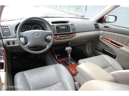 Toyota-Camry