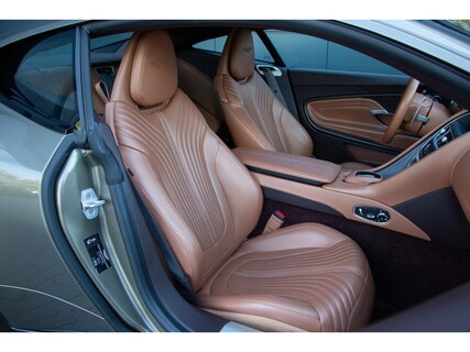 Aston Martin-DB11