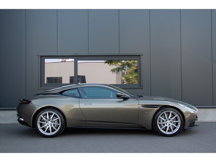Aston Martin-DB11