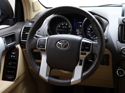 Toyota-Land Cruiser