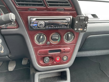 Peugeot-306