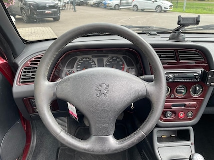 Peugeot-306