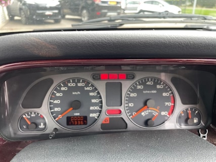 Peugeot-306