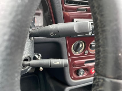 Peugeot-306