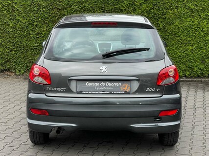 Peugeot-206+