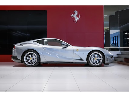 Ferrari-812 Superfast