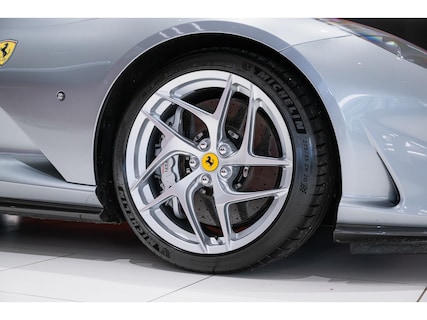 Ferrari-812 Superfast