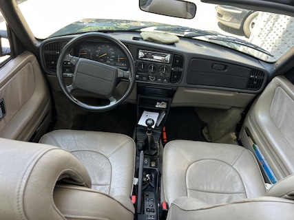 Saab-900