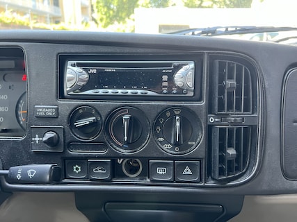 Saab-900