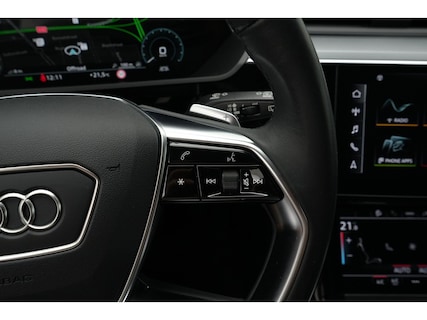Audi-Q8 e-tron