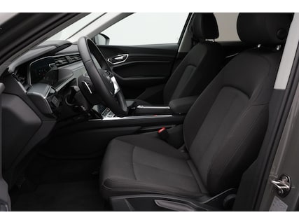 Audi-Q8 e-tron