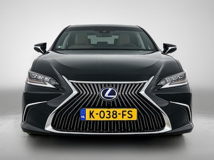 Lexus-ES