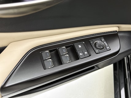 Lexus-ES