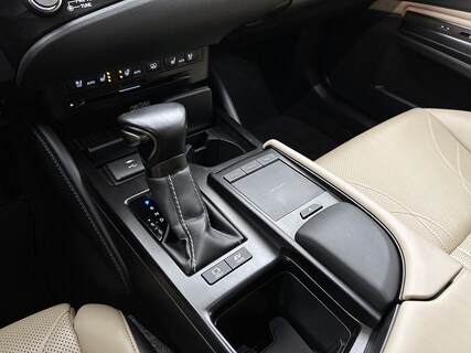 Lexus-ES