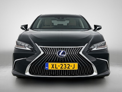 Lexus-ES