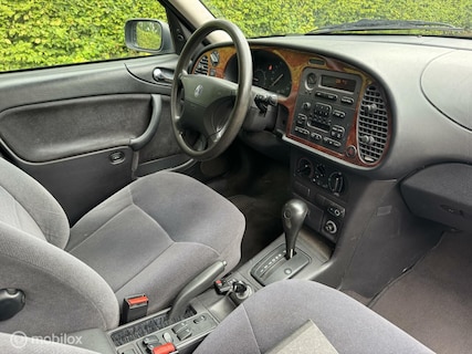 Saab-900