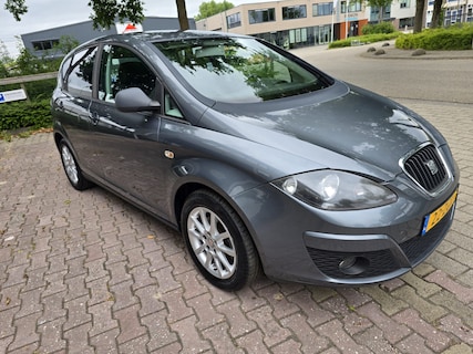 SEAT-Altea