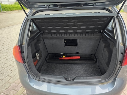 SEAT-Altea