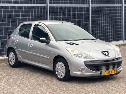 Peugeot-206+