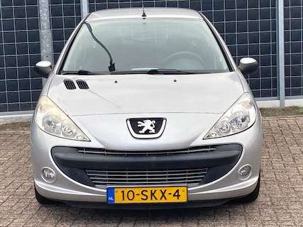 Peugeot-206+