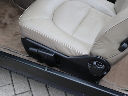 Saab-900