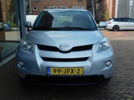 Toyota-Urban Cruiser
