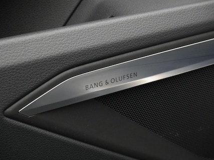 Audi-Q8 e-tron