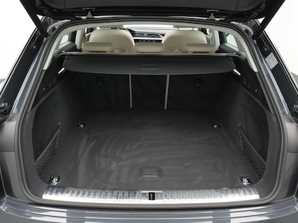 Audi-Q8 e-tron